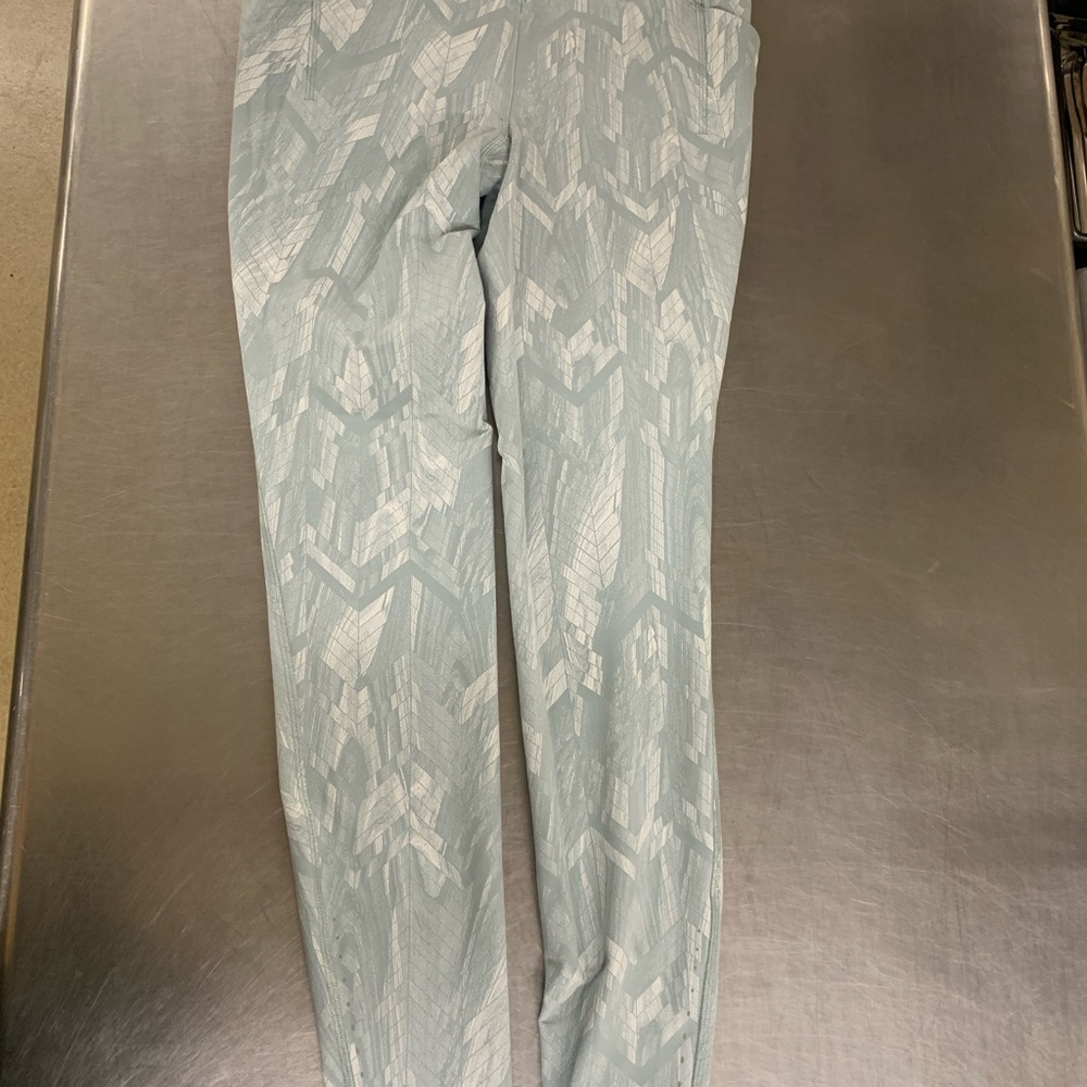 Lululemon Swift Speed High-Rise Tight 28"